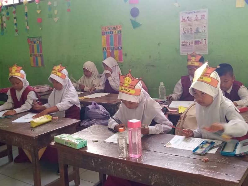 MPLS ( MASA PENGENALAN LINGKUNGAN SEKOLAH )