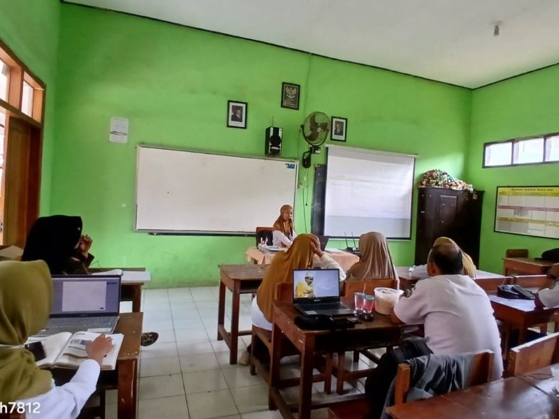 KGB ( KEGIATAN GURU BELAJAR )