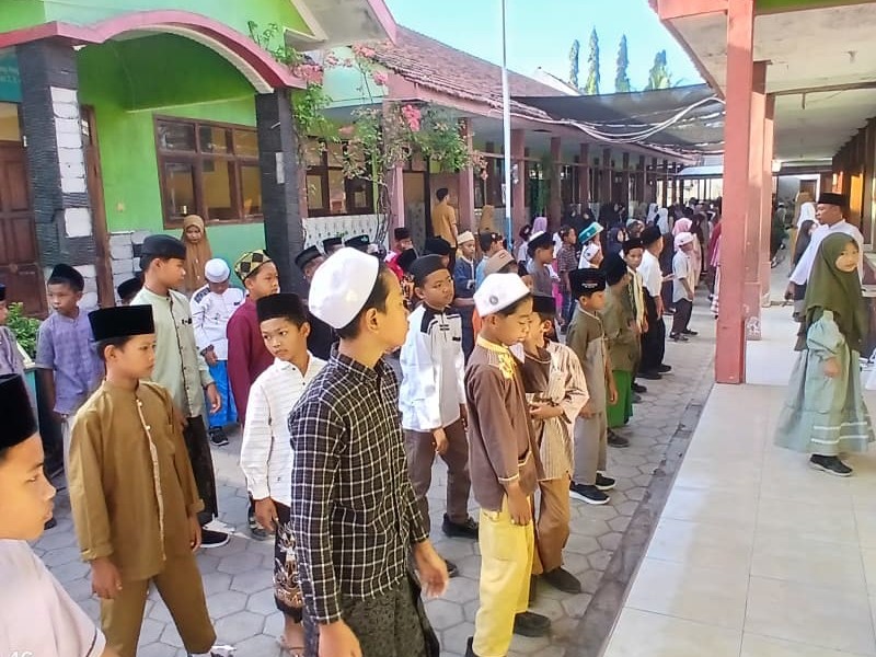KEGIATAN RUTIN SENAM PAGI