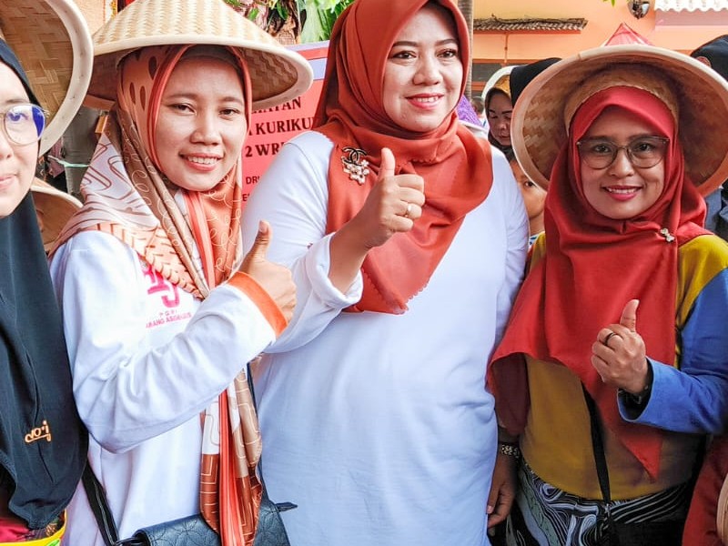 PAGELARAN SENI PAMERAN PENDIDIKAN DAN UMKM